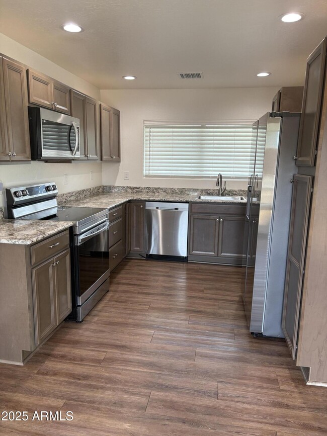 Building Photo - 180 Andante Dr