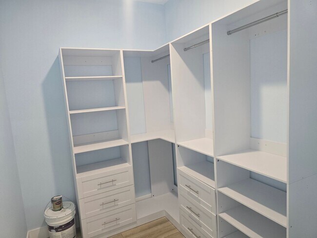 Foto del edificio - Brand-New 3-Bed, 2-Bath ADU with Solar in ...