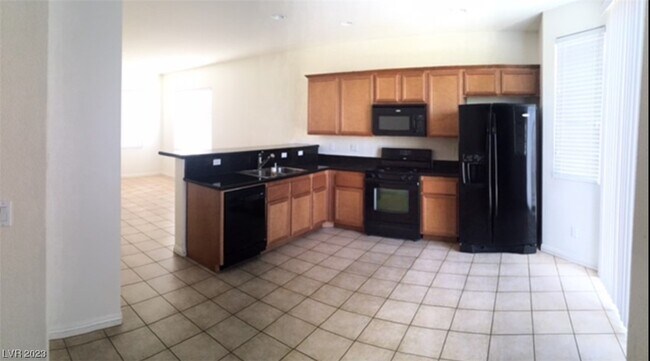 Building Photo - 3505 Tesoro Del Valle Ct