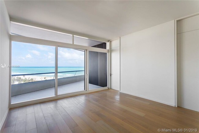 Building Photo - 3315 Collins Ave