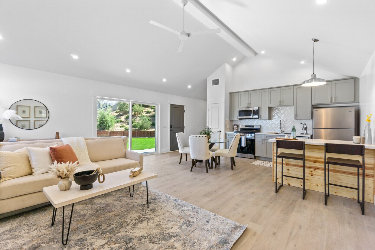Primary Photo - 27406 Senna Ct