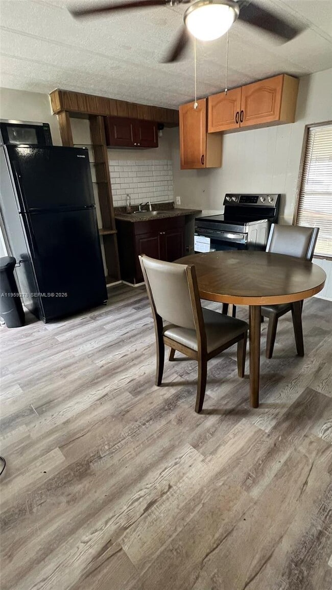 Building Photo - 11899 Atlantic Cir