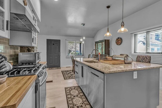 Foto del edificio - 6726 Tonawanda Creek Rd