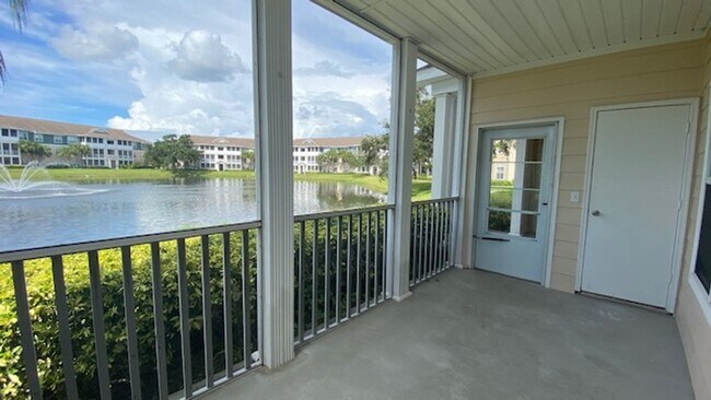 Foto del edificio - Beautiful Condo Fully Remodeled!! A Must See To Appreciate!!