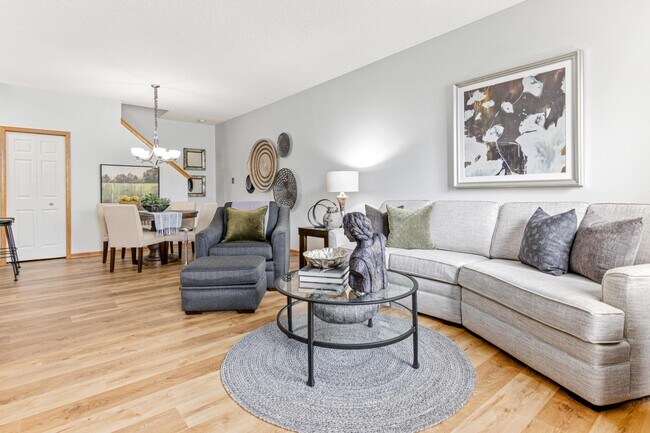 Foto del edificio - 1994 Bluestem Ln