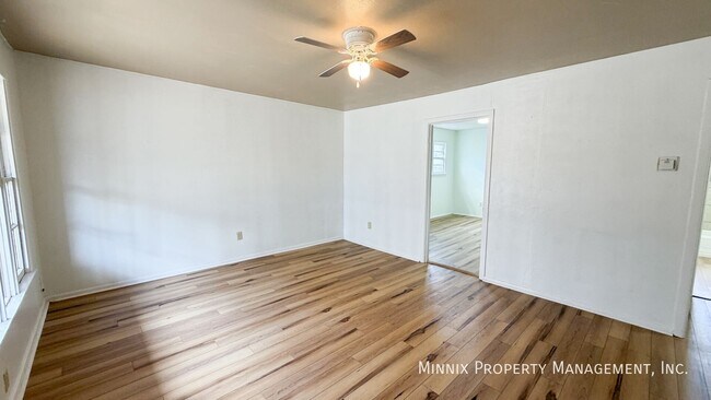 Foto del edificio - 2814 3rd St