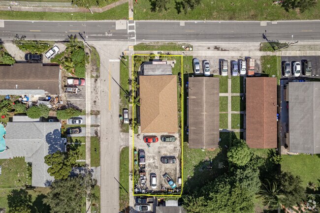 Bird's Eye View - 400 NE 4th St