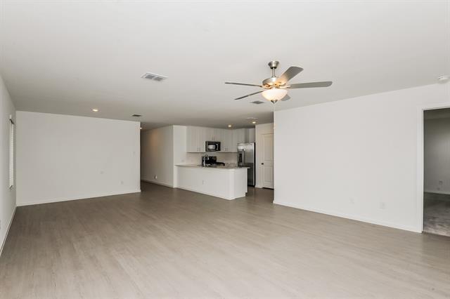 Foto del edificio - 2721 Mistwood Dr