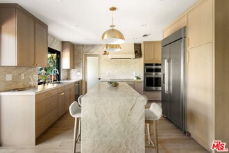 Building Photo - 28667 Acacia Glen St