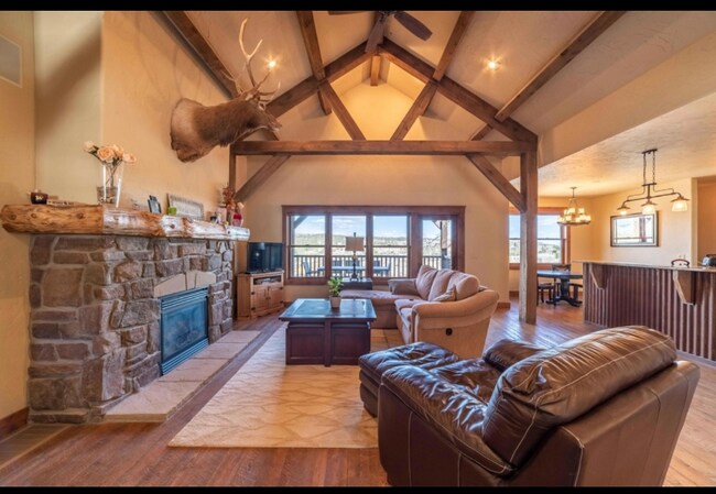 Building Photo - 3811 Deer Park Dr