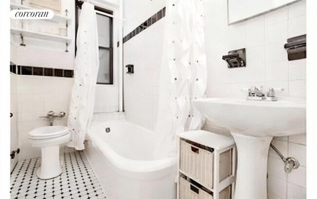 Foto del edificio - 418 Central Prk W