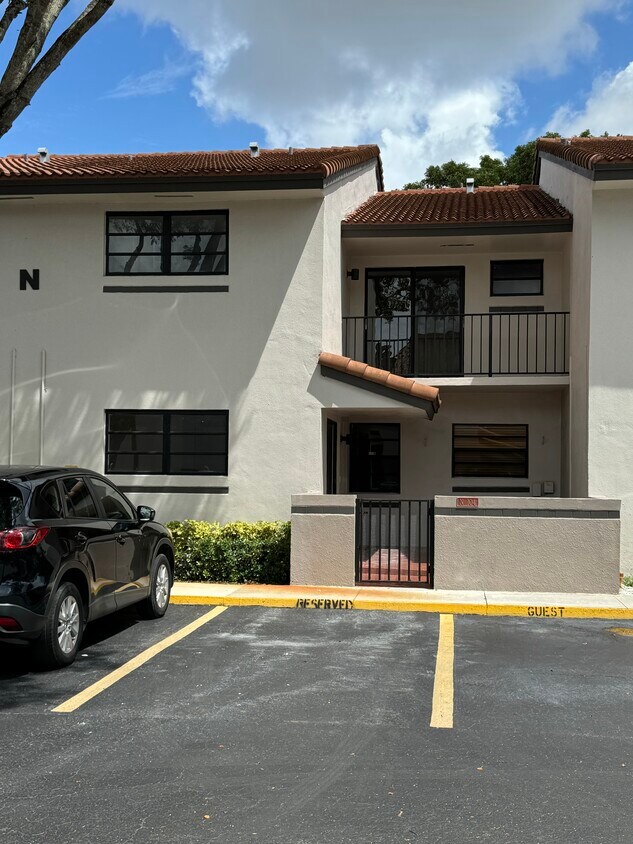 Primary Photo - 13470 SW 62nd St
