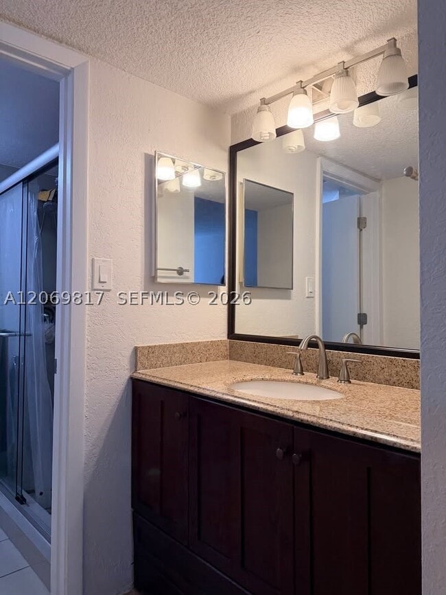 Building Photo - 721 SW 113th Terrace