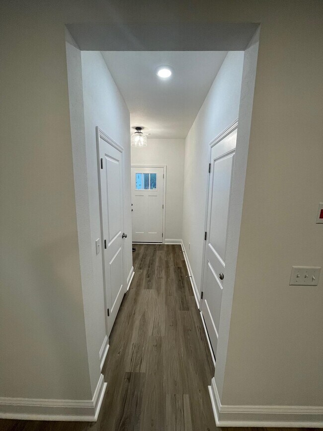 Foto del edificio - 438 Grand Oaks Rd