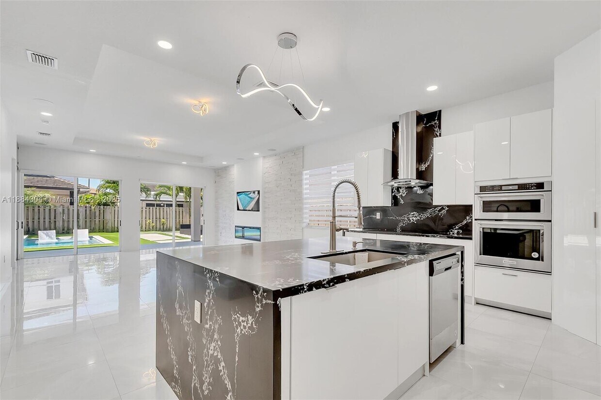 Foto principal - 14932 SW 175th St