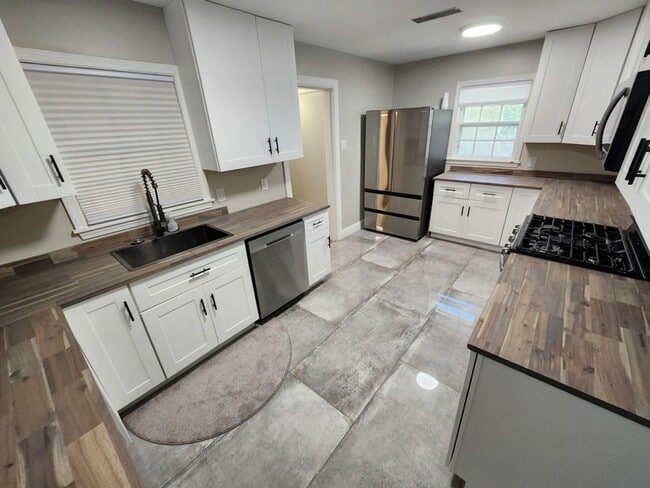 Foto del edificio - Richland Elementary District - 4 Bedroom Home
