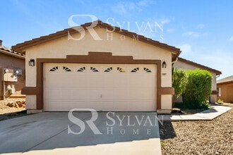 Building Photo - 10358 E Roywood Way