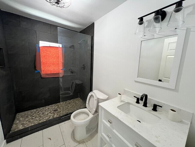 Foto del edificio - Charming Renovated Country Home for Rent