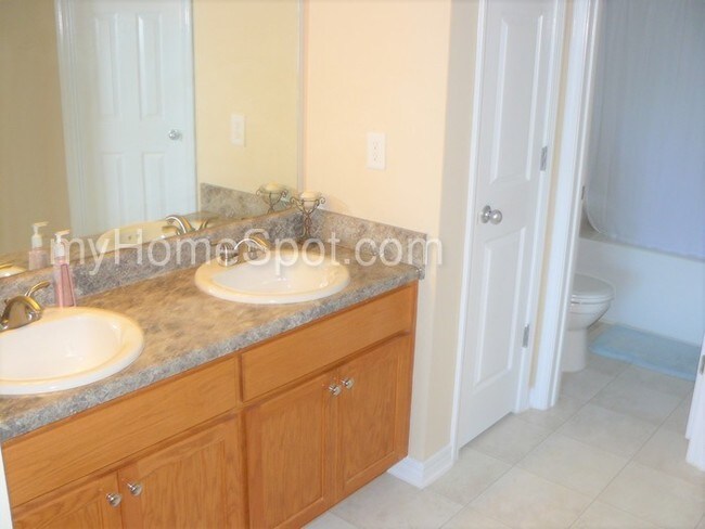 Foto del edificio - 4721 Ashley Place Blvd