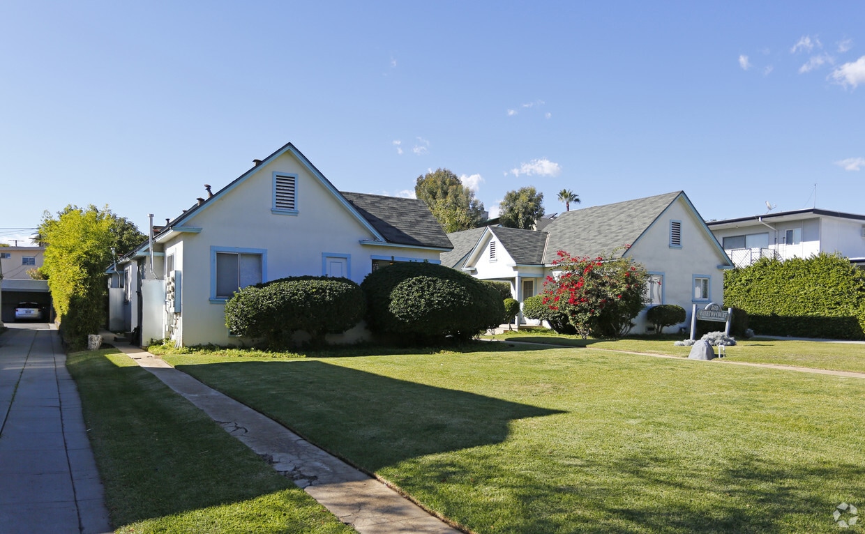Primary Photo - 503 S Los Robles Ave