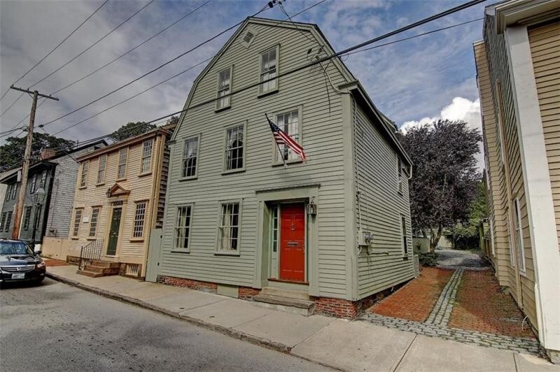 Primary Photo - 36 Thames St