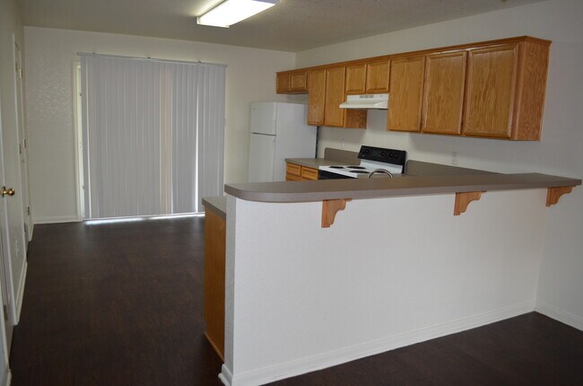 Foto del edificio - 2208 Wildewood Dr
