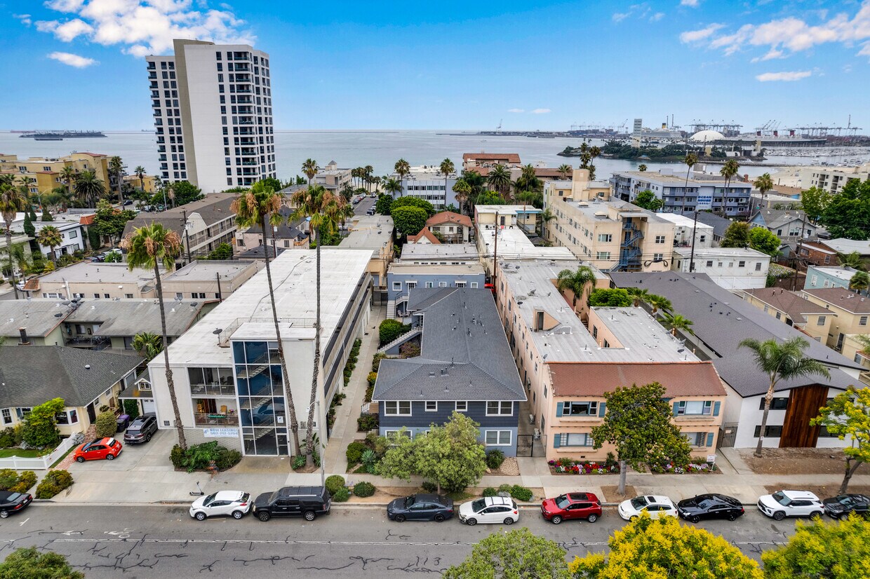 Foto principal - 1250 E 1st St