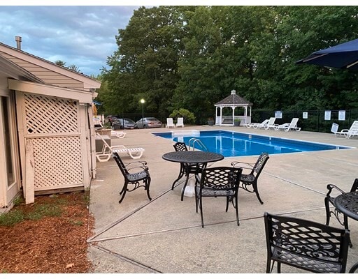 Primary Photo - 400 Brookside Dr