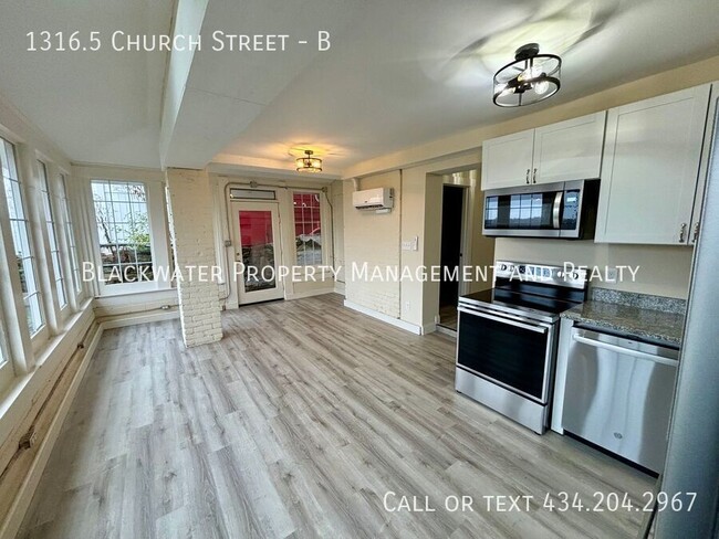 Foto del edificio - 2 Bedroom Apartment in Downtown Lynchburg!