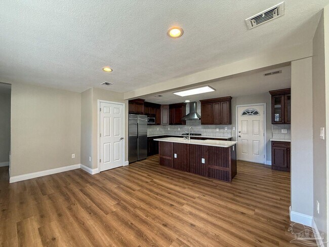 Foto del edificio - 500 N 77th Ave