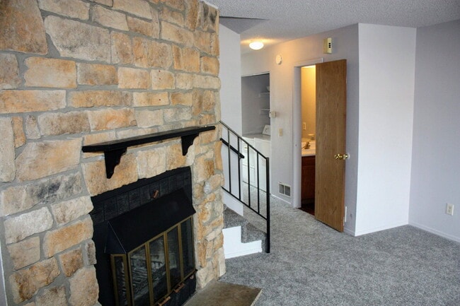 Building Photo - 14262 E Hawaii Cir