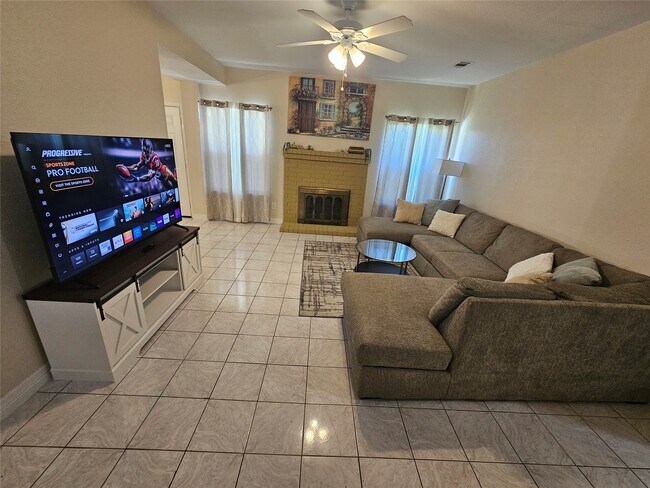 Foto del edificio - 12334 Misty Laurel Dr