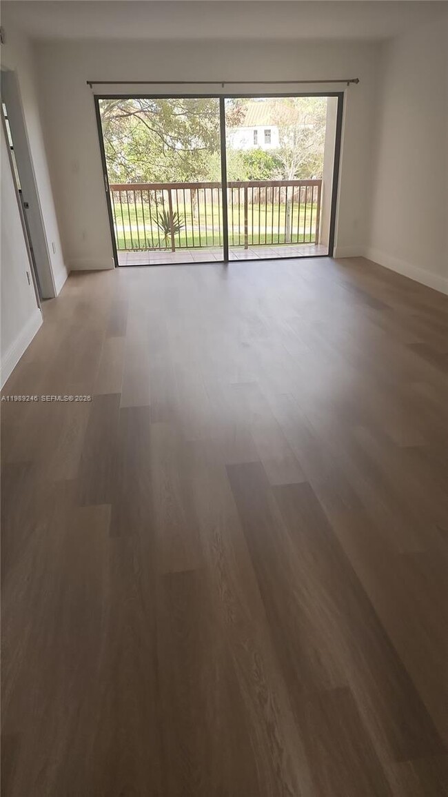 Foto del edificio - 10227 NW 9th St Cir