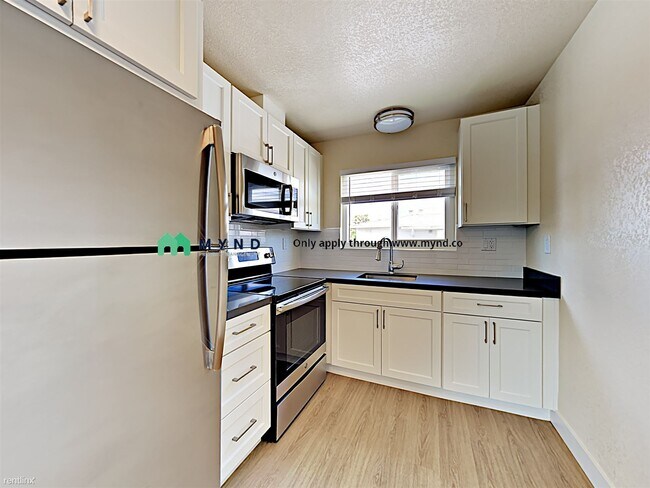 Building Photo - 2392 Sutter Ave