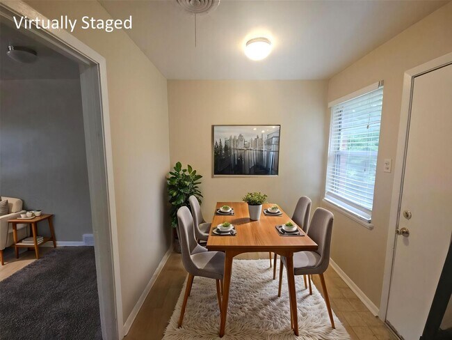 Foto del edificio - Cozy 2 bedroom 1 bathroom house with 1 car garage in North Richland Hills