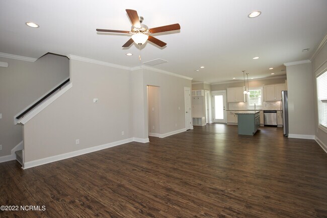 Building Photo - 1023 Juniper Lake Rd