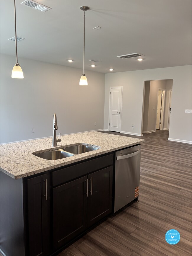 Building Photo - 1022 Poets Walk Rd