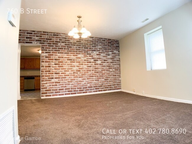 Building Photo - 760 B St