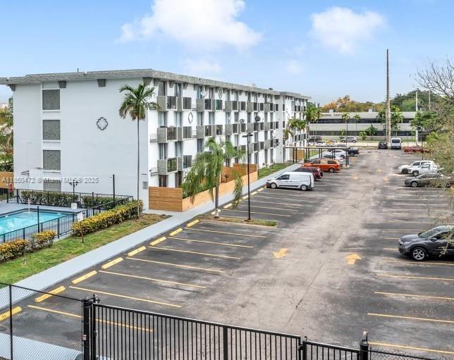Foto del edificio - 16450 NW 2nd Ave