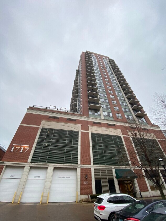 1717 S Prairie Ave Unit 1607, Chicago, IL 60616 Condo for Rent in