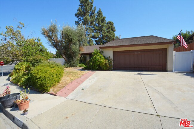Building Photo - 3025 Morningside Dr