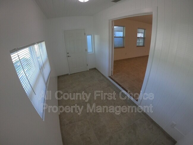 Building Photo - 1544 49th St N