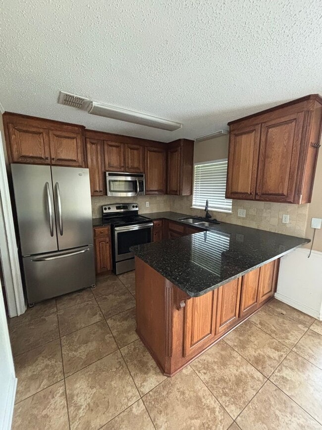 Building Photo - Beautiful 3 Bedroom Home in South Bossier