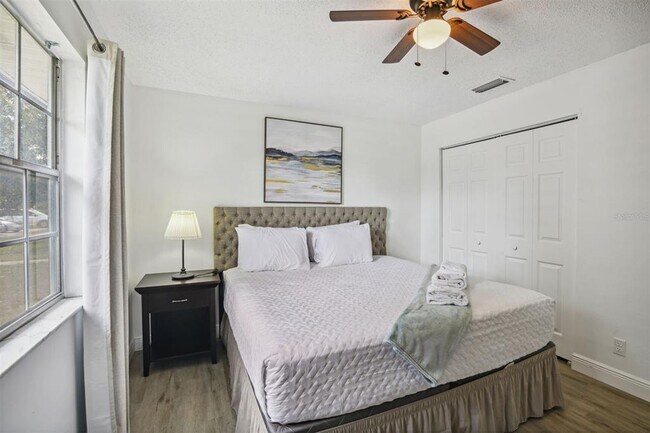 Building Photo - 811 W Magnolia St