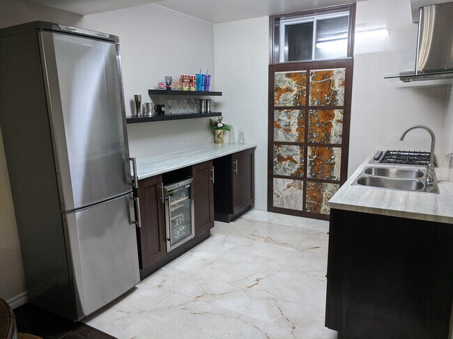 Photo du bâtiment - 3022 Dalehurst Dr