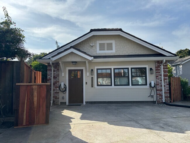 ADU totalmente privada - 2203 Park Ave