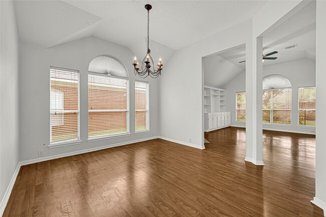 Building Photo - 7530 Broken Oak Ln