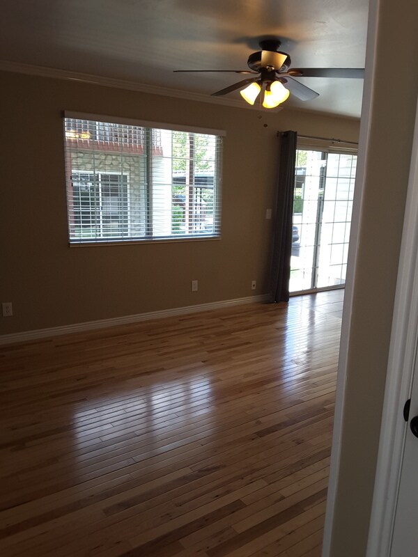 Foto del edificio - 461 N Orem Blvd