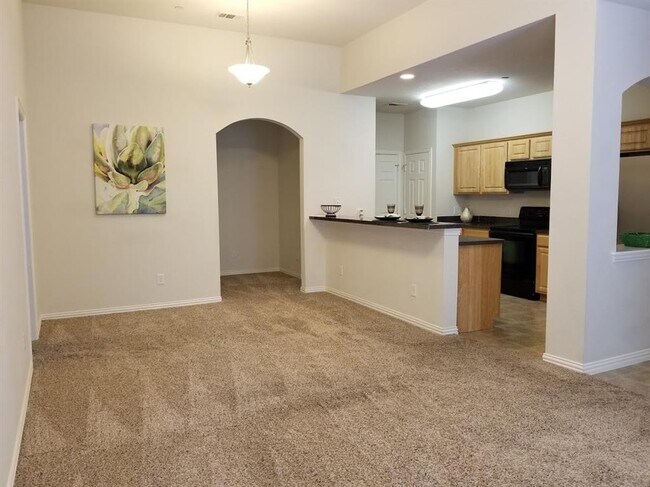 Building Photo - 575 S Virginia Hills Dr