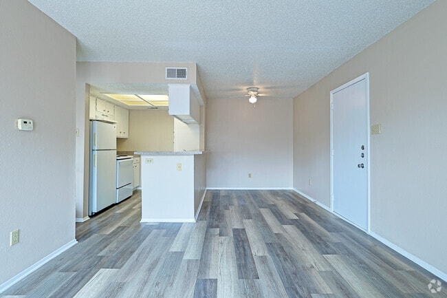 1BR, 1BA - 575SF - Living Area - Cherry Creek Crossing Apartments